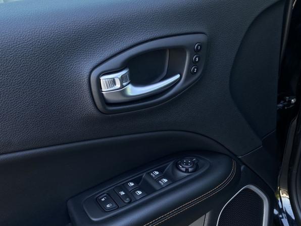 Jeep Compass II с пробегом 2019 года, цена 2 439 000 рублей, 46733 км, внедорожник, Автокод Объявления