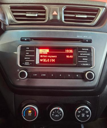 Kia Rio III Рестайлинг с пробегом 2015 года, цена 1 099 000 рублей, 152888 км, седан, Автокод Объявления