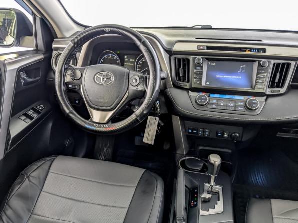 Toyota RAV4 IV (XA40) Рестайлинг с пробегом 2017 года, цена 2 325 000 рублей, 141616 км, внедорожник, Автокод Объявления