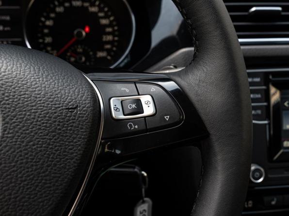 Volkswagen Jetta VI Рестайлинг с пробегом 2016 года, цена 1 395 000 рублей, 225967 км, седан, Автокод Объявления
