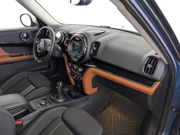 Mini Countryman II с пробегом 2019 года, цена 3 000 000 рублей, 77588 км, внедорожник, Автокод Объявления