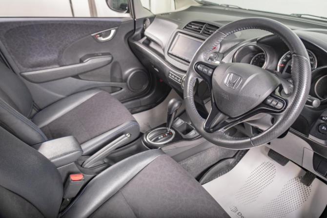 Honda Fit Shuttle I Рестайлинг с пробегом 2014 года, цена 1 049 000 рублей, 150100 км, универсал, Автокод Объявления