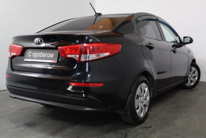Kia Rio III Рестайлинг с пробегом 2017 года, цена 899 000 рублей, 148000 км, седан, Автокод Объявления