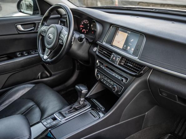 Kia Optima IV с пробегом 2017 года, цена 2 198 000 рублей, 42802 км, седан, Автокод Объявления