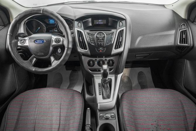 Ford Focus III с пробегом 2012 года, цена 699 000 рублей, 305000 км, универсал, Автокод Объявления