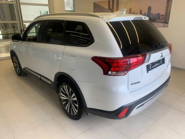 Mitsubishi Outlander III Рестайлинг 3 с пробегом 2019 года, цена 2 510 500 рублей, 62013 км, внедорожник, Автокод Объявления