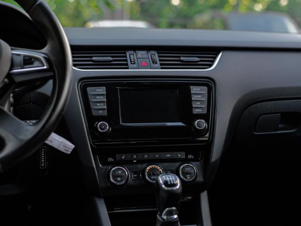 Skoda Octavia III (A7) с пробегом 2015 года, цена 1 545 000 рублей, 92488 км, универсал, Автокод Объявления