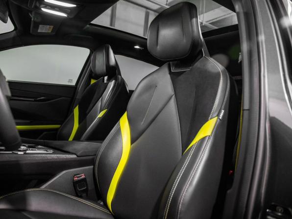 Changan UNI-V I с пробегом 2022 года, цена 2 650 000 рублей, 47143 км, лифтбек, Автокод Объявления