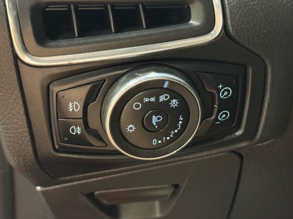 Ford Focus III с пробегом 2012 года, цена 570 000 рублей, 262229 км, хэтчбек, Автокод Объявления