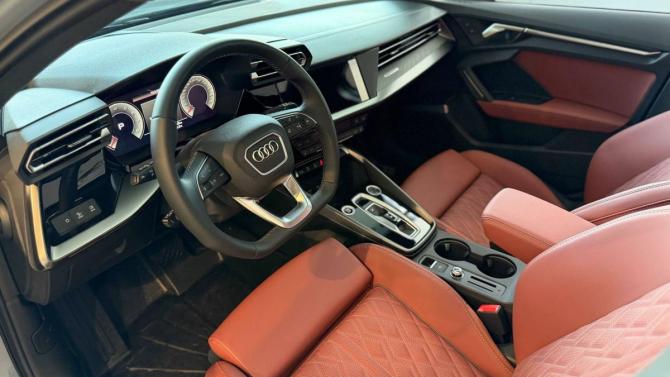 Новый Audi A3 IV (8Y) Рестайлинг 2025 года, цена 4 450 000 рублей, хэтчбек, Автокод Объявления