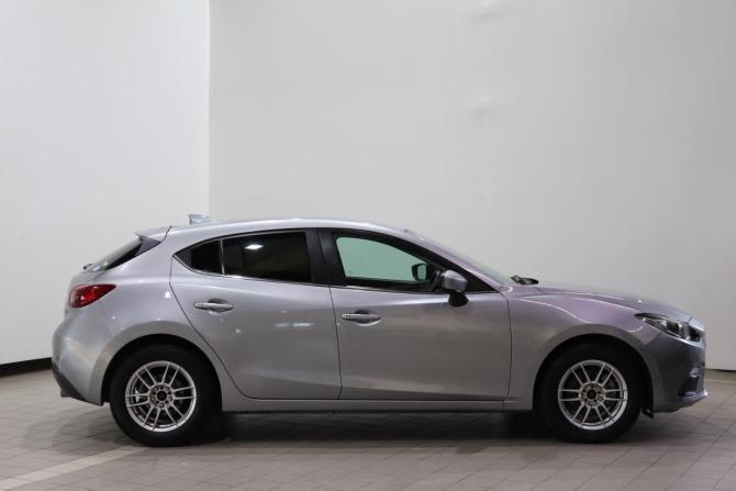 Mazda Axela III с пробегом 2014 года, цена 1 060 000 рублей, 175822 км, хэтчбек, Автокод Объявления
