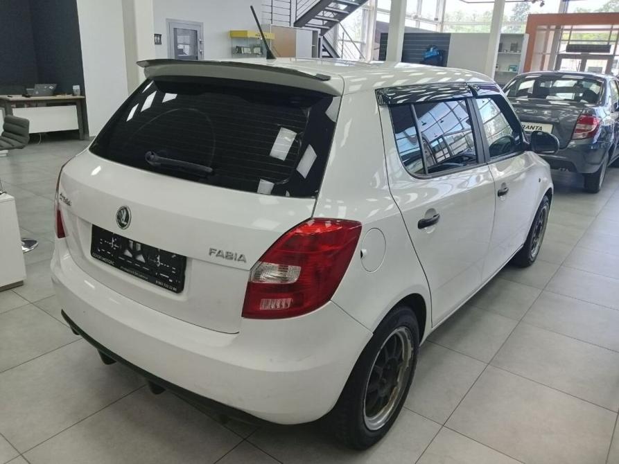 Skoda Fabia II Рестайлинг Ростов-на-Дону  - изображение 4