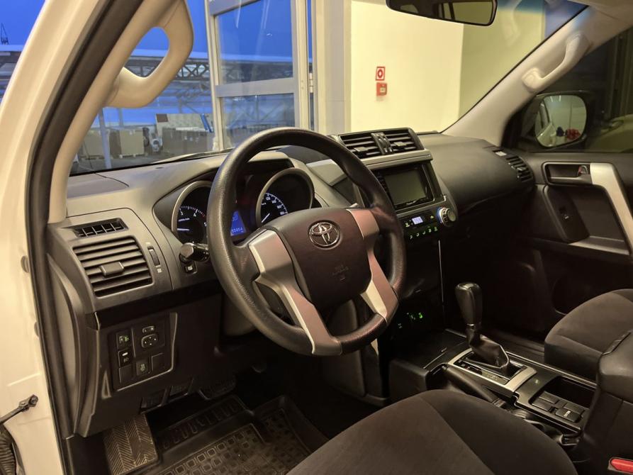 Toyota Land Cruiser Prado 150 Series Рестайлинг 1 Новосибирск  - изображение 12