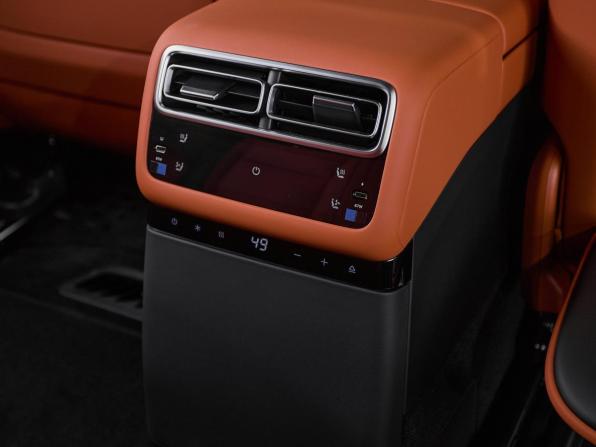 Новый Li Auto (Lixiang) L7 I Рестайлинг 2025 года, цена 10 390 000 рублей, внедорожник, Автокод Объявления