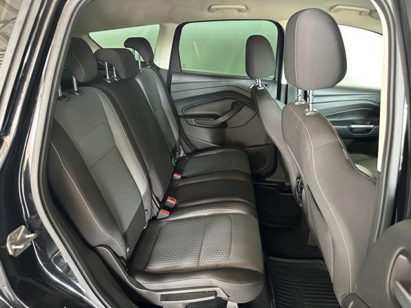 Ford Kuga II Рестайлинг с пробегом 2016 года, цена 1 430 000 рублей, 238360 км, внедорожник, Автокод Объявления