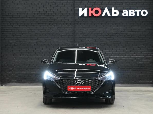 Hyundai Solaris II Рестайлинг с пробегом 2020 года, цена 1 770 000 рублей, 62292 км, седан, Автокод Объявления