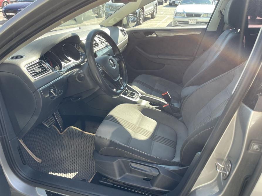 Volkswagen Jetta VI Рестайлинг Брянск  - изображение 9