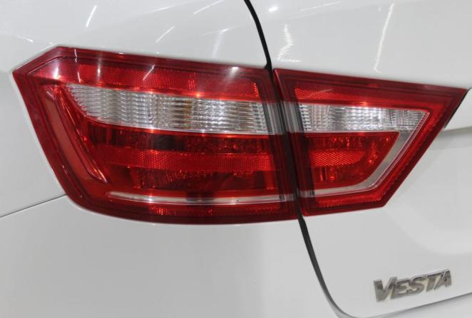 Lada (ВАЗ) Vesta I с пробегом 2017 года, цена 820 000 рублей, 129748 км, седан, Автокод Объявления