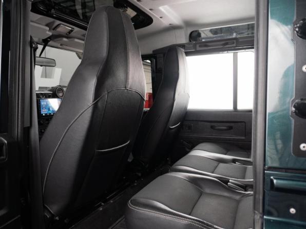 Land Rover Defender I Рестайлинг с пробегом 2014 года, цена 3 200 000 рублей, 98537 км, внедорожник, Автокод Объявления
