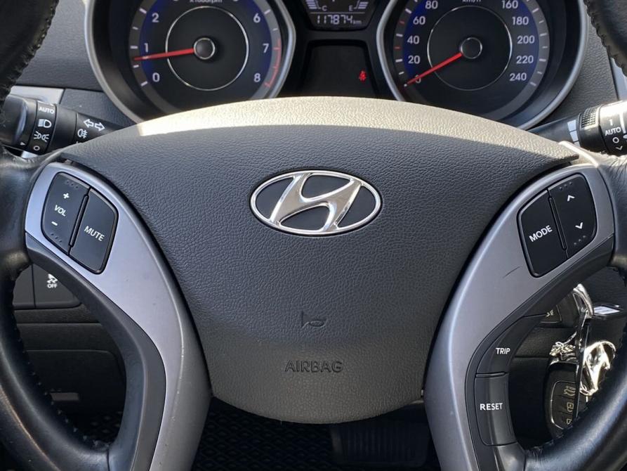 Hyundai Elantra V (MD) Рестайлинг Москва  - изображение 15