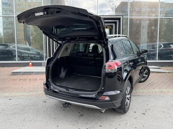 Toyota RAV4 IV (XA40) Рестайлинг с пробегом 2018 года, цена 2 699 000 рублей, 186469 км, внедорожник, Автокод Объявления