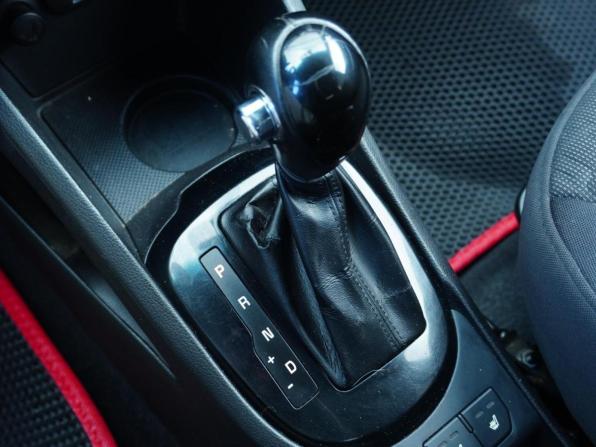 Kia Rio III с пробегом 2014 года, цена 929 000 рублей, 190000 км, хэтчбек, Автокод Объявления