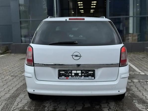 Opel Astra H Рестайлинг с пробегом 2011 года, цена 500 000 рублей, 215000 км, универсал, Автокод Объявления