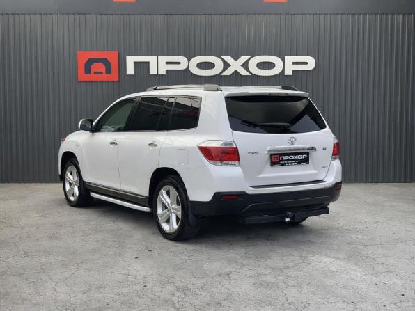 Toyota Highlander II (XU40) Рестайлинг с пробегом 2012 года, цена 1 947 000 рублей, 187400 км, внедорожник, Автокод Объявления