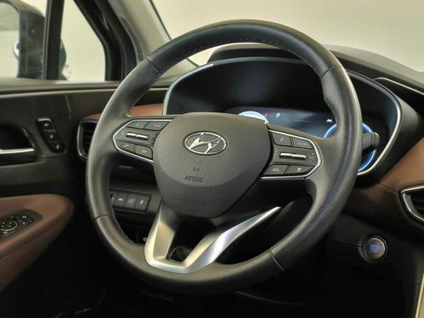 Hyundai Santa Fe IV Рестайлинг с пробегом 2022 года, цена 4 190 000 рублей, 49959 км, внедорожник, Автокод Объявления