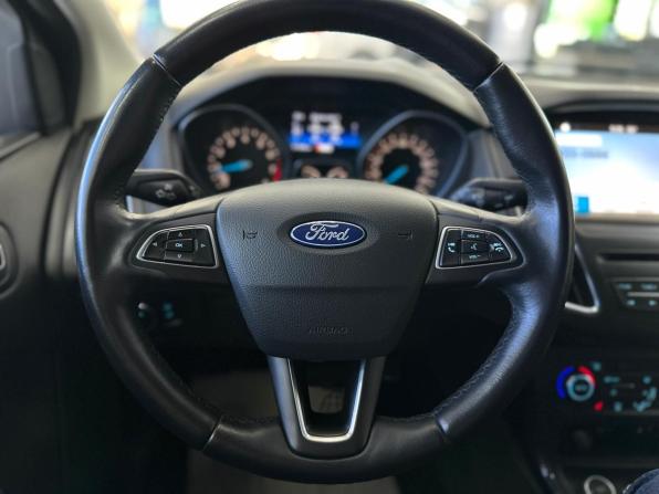 Ford Focus III Рестайлинг с пробегом 2018 года, цена 1 290 000 рублей, 111847 км, хэтчбек, Автокод Объявления