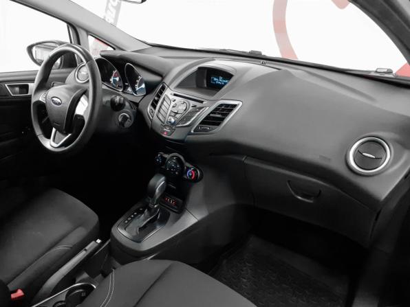 Ford Fiesta Mk6 Рестайлинг с пробегом 2018 года, цена 840 000 рублей, 151048 км, хэтчбек, Автокод Объявления