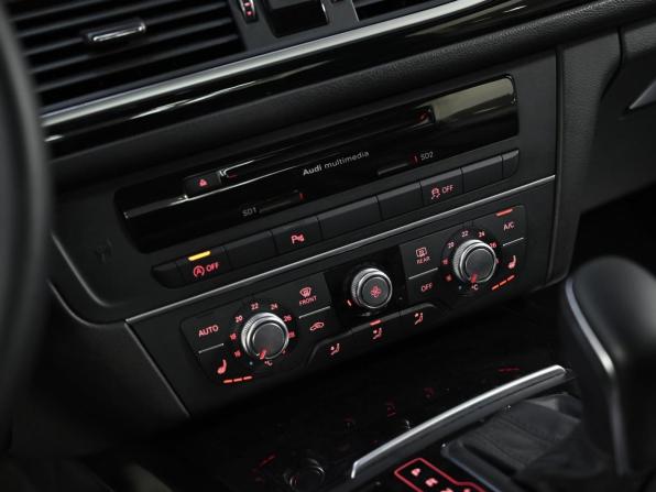 Audi A6 IV (C7) Рестайлинг с пробегом 2015 года, цена 1 599 000 рублей, 105000 км, седан, Автокод Объявления
