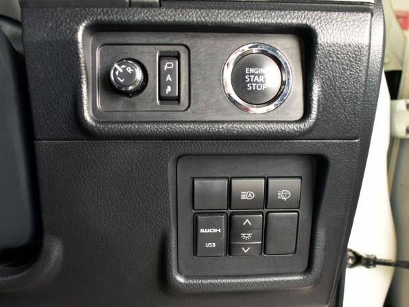 Toyota Land Cruiser Prado 150 Series Рестайлинг 3 с пробегом 2021 года, цена 5 734 995 рублей, 74759 км, внедорожник, Автокод Объявления