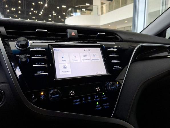 Toyota Camry VIII (XV70) с пробегом 2019 года, цена 2 371 000 рублей, 157713 км, седан, Автокод Объявления