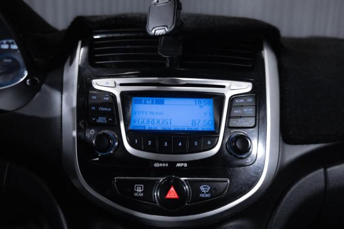 Hyundai Solaris I с пробегом 2012 года, цена 600 000 рублей, 249473 км, седан, Автокод Объявления