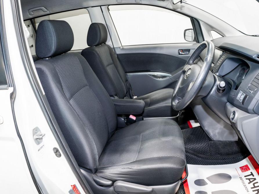 Toyota ISis I Рестайлинг Чита  - изображение 7