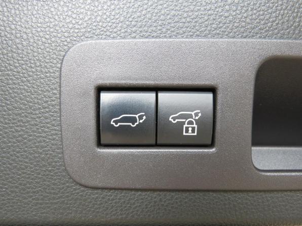 Toyota Land Cruiser 300 Series с пробегом 2022 года, цена 8 400 000 рублей, 171129 км, внедорожник, Автокод Объявления