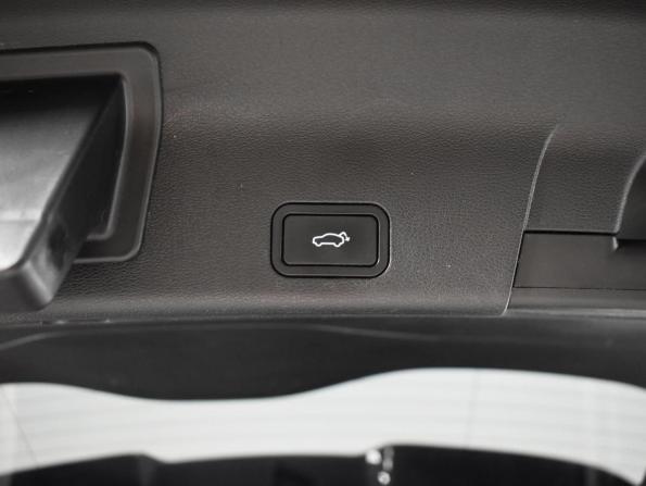 Geely Atlas Pro с пробегом 2024 года, цена 2 283 100 рублей, 32667 км, внедорожник, Автокод Объявления