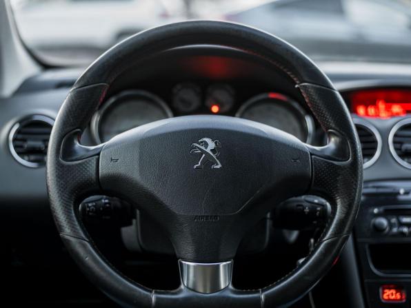 Peugeot 308 I Рестайлинг с пробегом 2011 года, цена 420 000 рублей, 223135 км, хэтчбек, Автокод Объявления