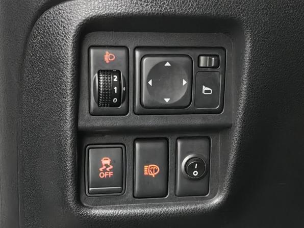 Nissan Juke I с пробегом 2013 года, цена 895 000 рублей, 136236 км, внедорожник, Автокод Объявления