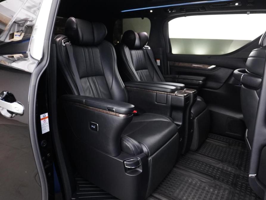Toyota Alphard III Рестайлинг Москва  - изображение 7