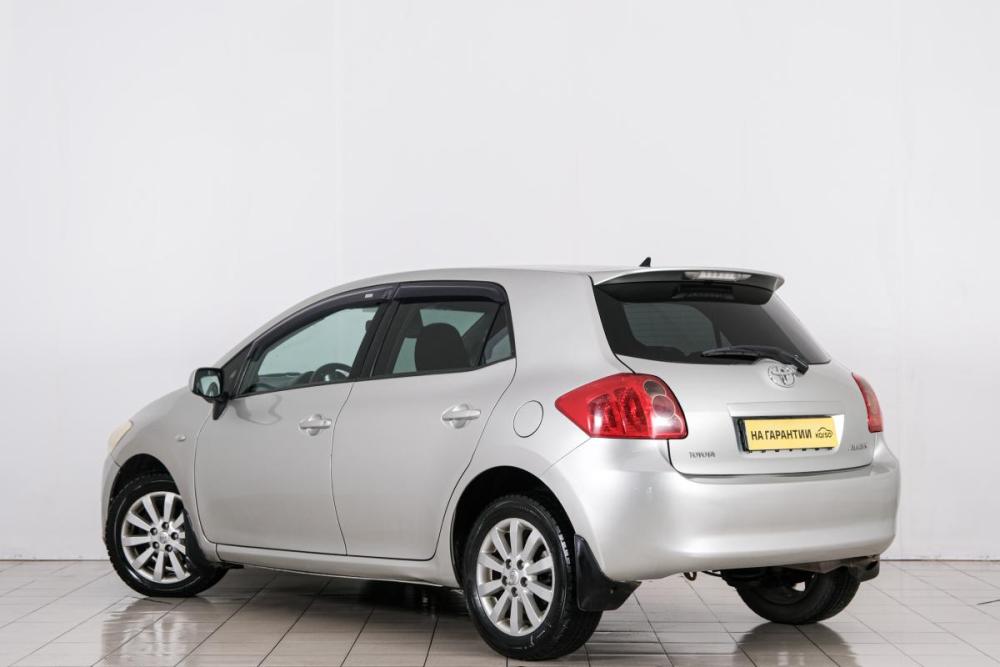 Toyota Auris I Красноярск  - изображение 5
