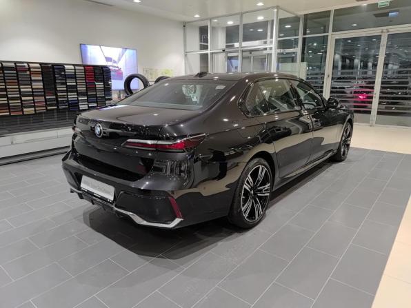 BMW 7 серии VII (G70) с пробегом 2025 года, цена 17 900 000 рублей, 20 км, седан, Автокод Объявления