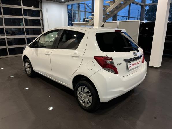Toyota Vitz III (XP130) Рестайлинг с пробегом 2014 года, цена 670 000 рублей, 205905 км, хэтчбек, Автокод Объявления
