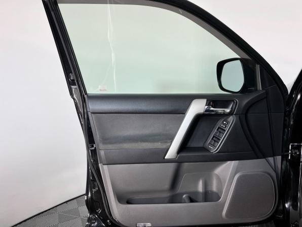 Toyota Land Cruiser Prado 150 Series с пробегом 2011 года, цена 2 535 000 рублей, 235000 км, внедорожник, Автокод Объявления