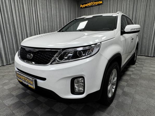 Kia Sorento II Рестайлинг с пробегом 2014 года, цена 1 599 000 рублей, 243094 км, внедорожник, Автокод Объявления