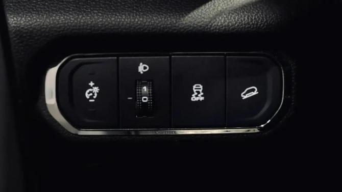 Haval Jolion I Рестайлинг с пробегом 2025 года, цена 2 230 000 рублей, 26206 км, внедорожник, Автокод Объявления