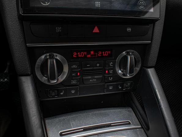 Audi A3 II (8P) Рестайлинг 2 с пробегом 2008 года, цена 860 000 рублей, 190194 км, хэтчбек, Автокод Объявления