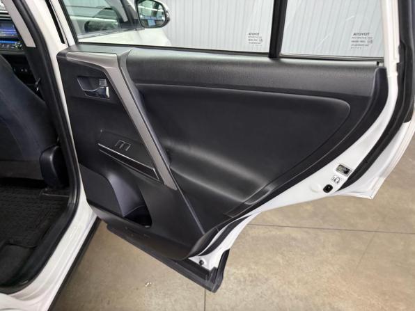 Toyota RAV4 IV (XA40) Рестайлинг с пробегом 2016 года, цена 2 137 000 рублей, 174139 км, внедорожник, Автокод Объявления