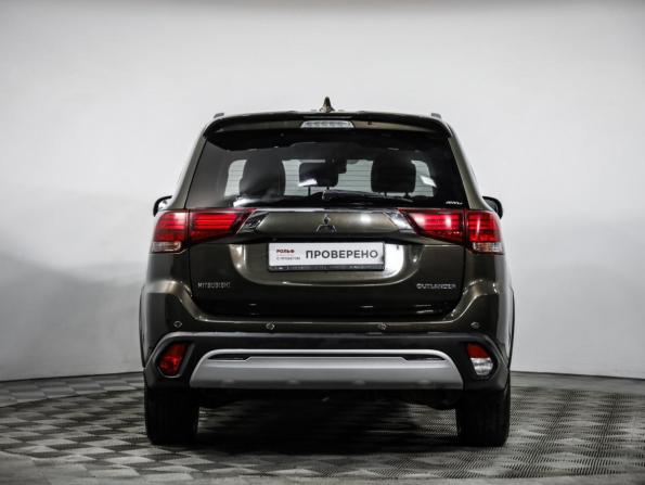 Mitsubishi Outlander III Рестайлинг 3 с пробегом 2020 года, цена 2 199 000 рублей, 192770 км, внедорожник, Автокод Объявления